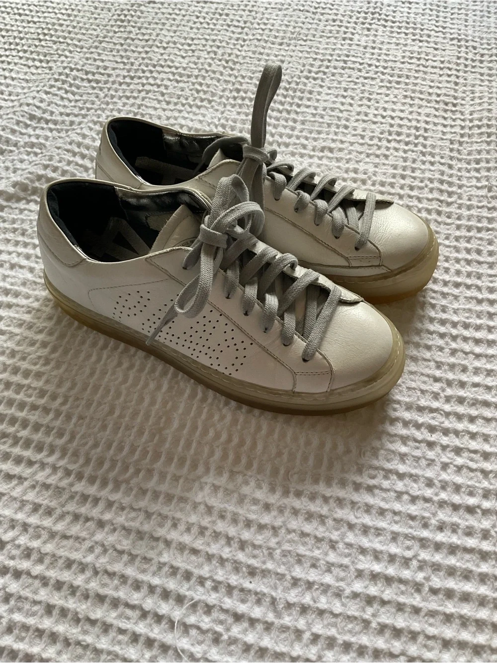 P448 leather sneakers size 37 7
